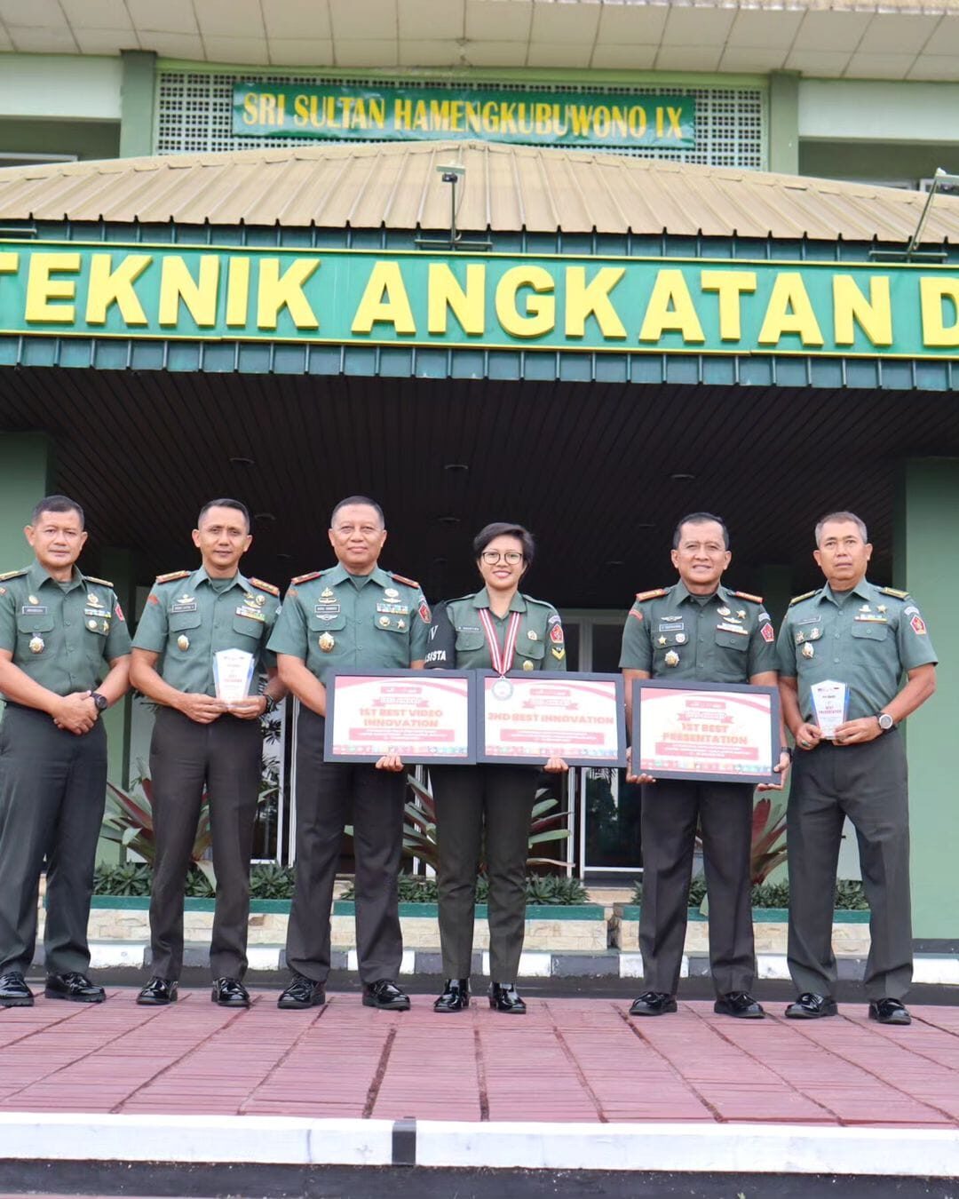 Mahasiswa Poltekad Raih 3 Kategori Penghargaan Pada Ajang International Youth Innovation Summit di Kuala Lumpur