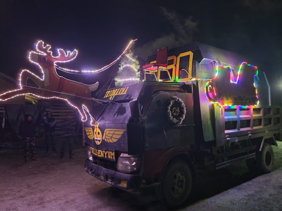 Kreasi Unik Satgas 330 Hadirkan Kereta Santa, Wujudkan kebahagiaan Malam Natal warga Intan Jaya