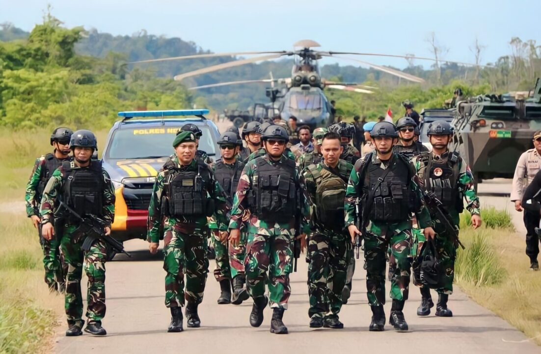 Pangkostrad Tembus Zona Hitam Papua Temui Prajuritnya di Kenyam Nduga