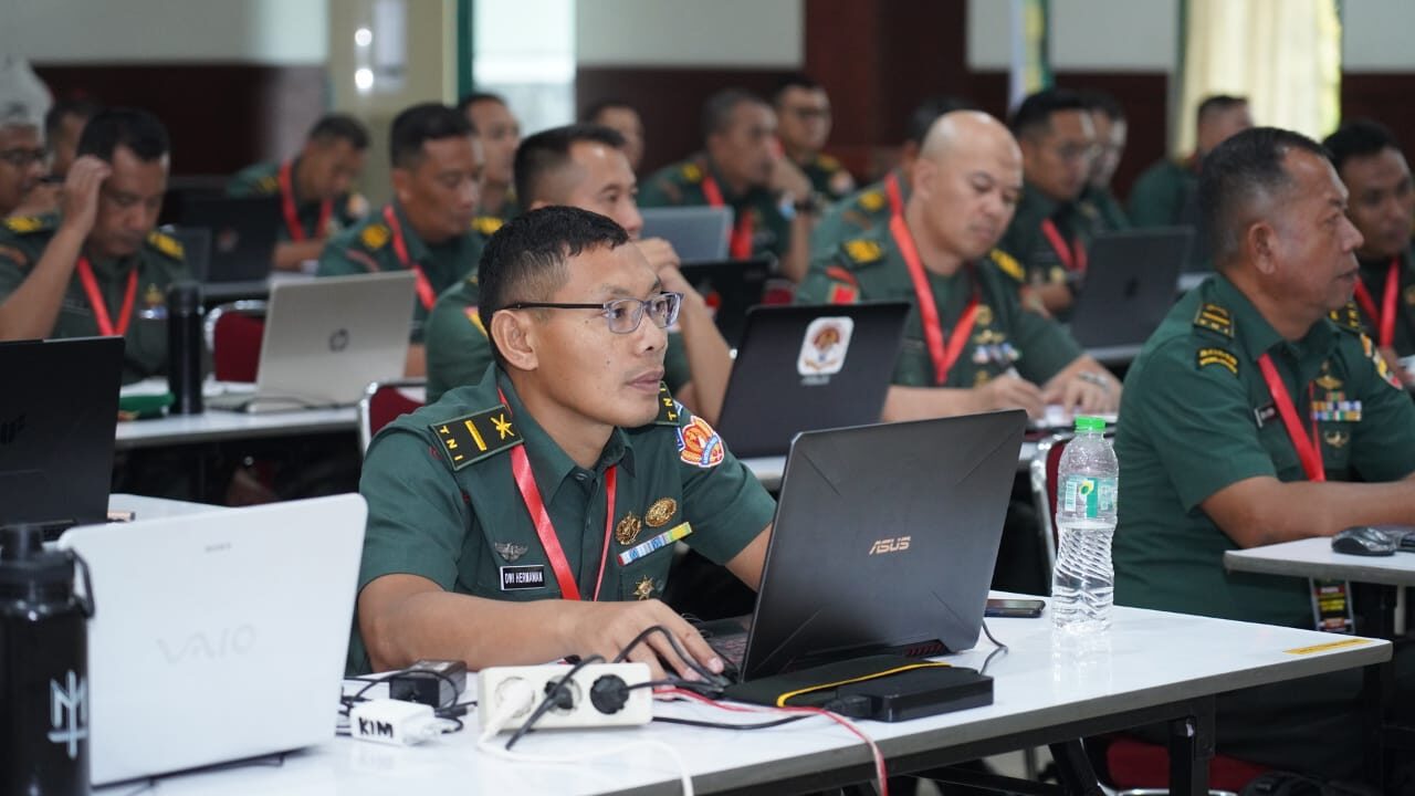 TNI AD Gelar Pelatihan dan Sertifikasi Social Media Supervisor dan Copy Writing