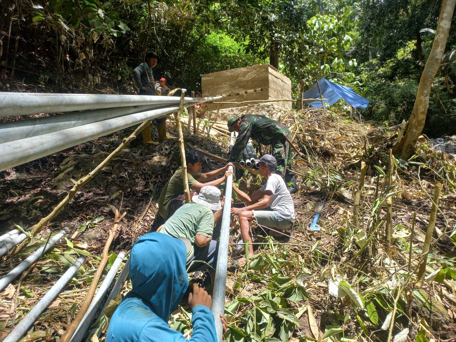 TNI AD Manunggal Air Bersih, Bangun Hidran di Bombana