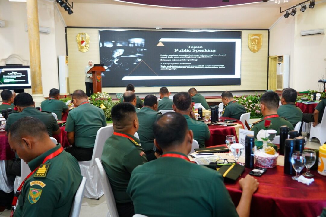 Realisasi Kerja Sama TNI AD, Tribun Network dan Kompas Group, Kodam II/Swj Bekali Dansat Public Speaking