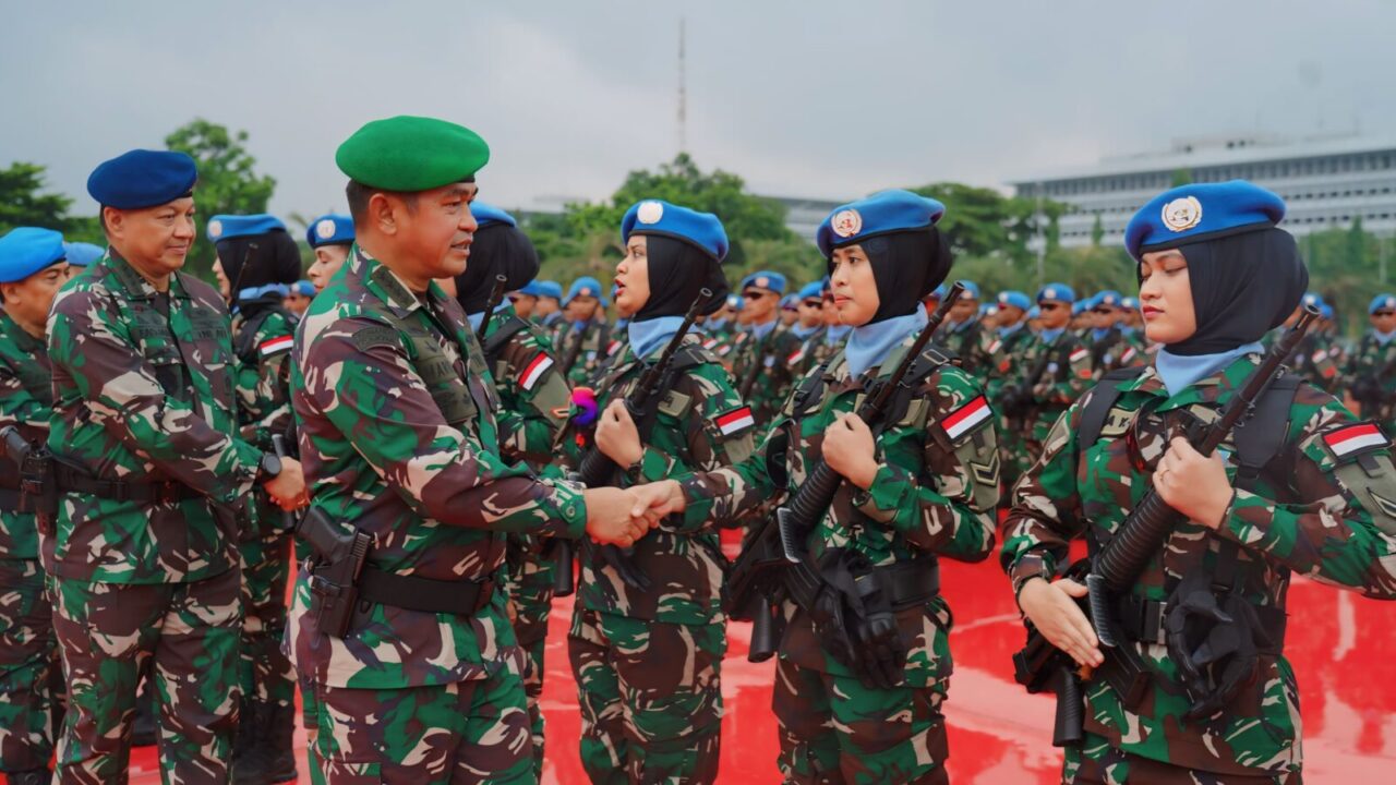 Kasad Dampingi Panglima TNI terima Kontingen Garuda XXIII-Q/Unifil Purna Tugas