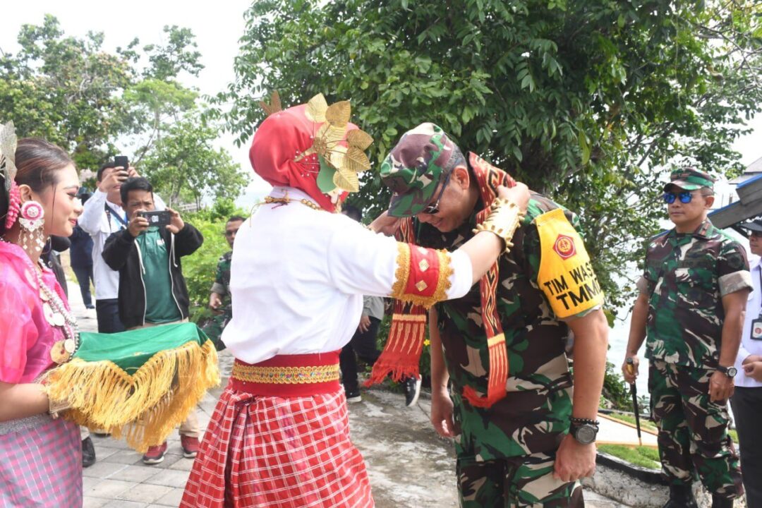 Wasev ke Mamuju, Waaster Kasad Harap TMMD 119 Bermanfaat Untuk Masyarakat