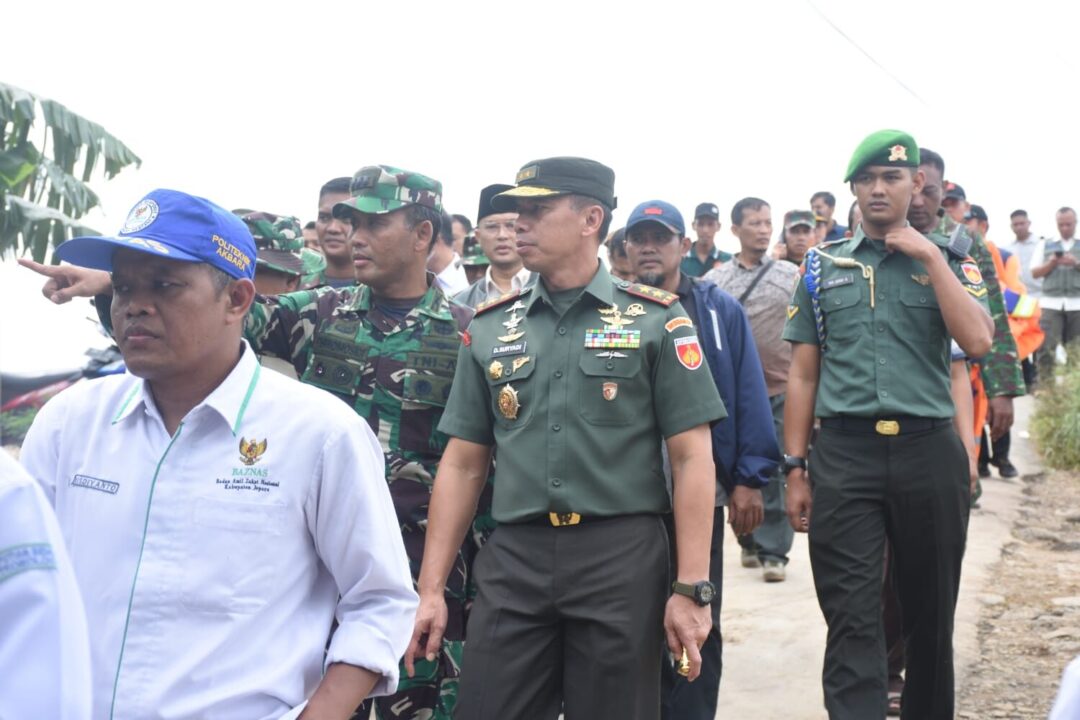 Kodam IV/Diponegoro, BNPB dan Forkopimda Kompak Bantu Korban Banjir Jepara