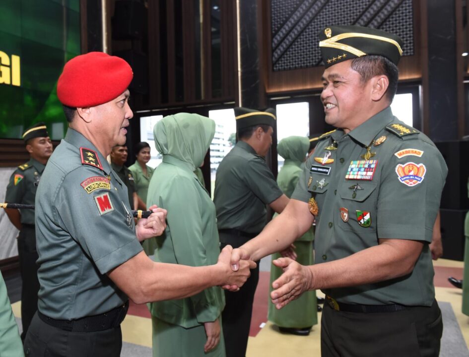 21 Pati TNI AD Naik Pangkat, Wakasad Sandang Bintang Tiga