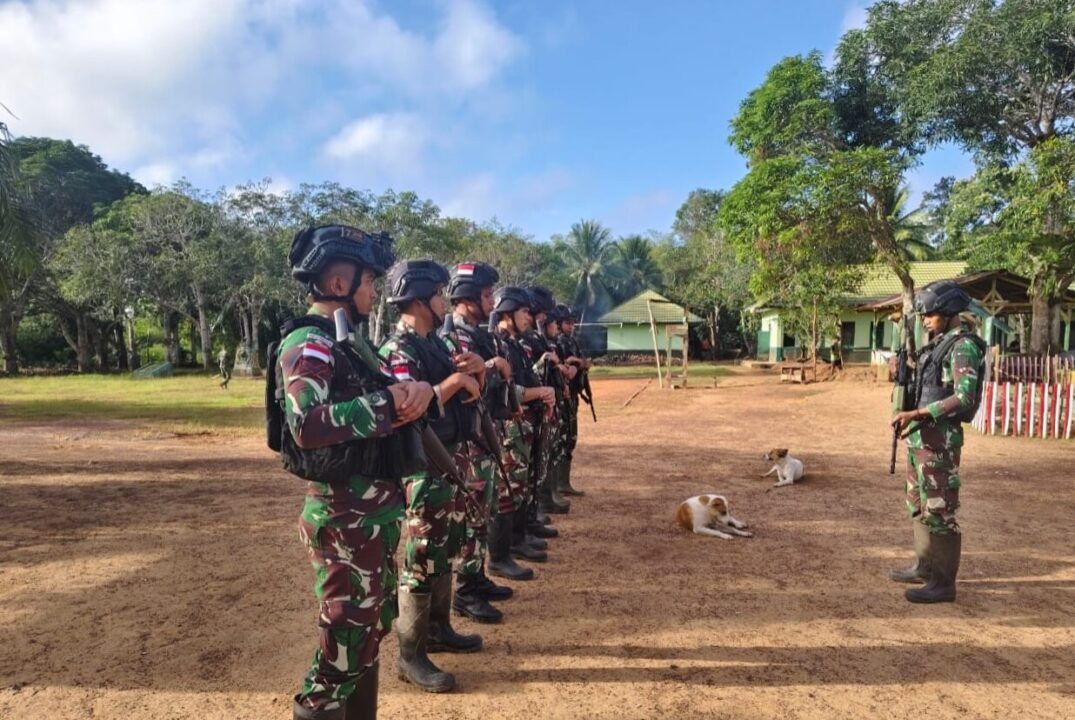 Telusuri Hutan dan Rawa, Satgas Pamtas Yonif 726/Tml Cek Patok Batas Negara RI-PNG di Kaliwanggo