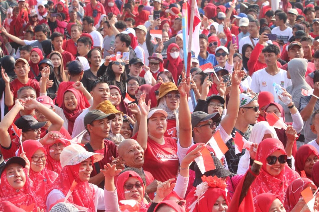 Meriahkan HUT ke-79 RI, Korem 052/Wkr Pecahkan Rekor Muri Peserta Jalan Santai Terbanyak