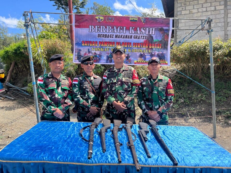 Buah Dari Ketekunan, Satgas Yonkav 6/NK Terima Enam Pucuk Senjata