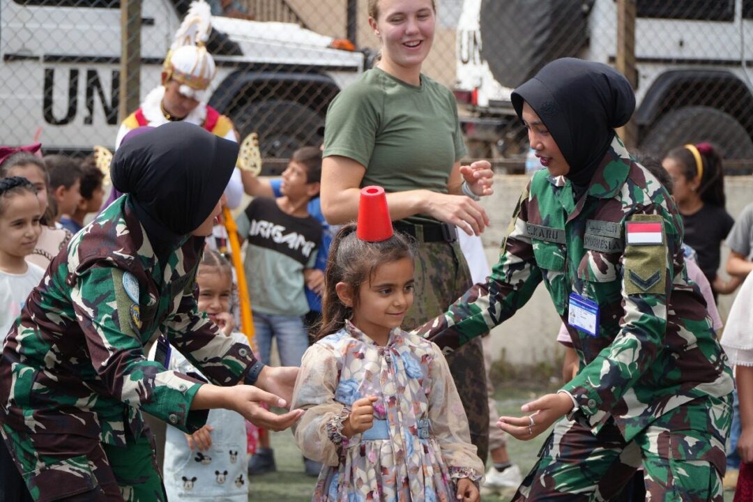 Hanoman dan Garuda Datang, Sebarkan Ceria di Ganduriyah Public School Lebanon Selatan