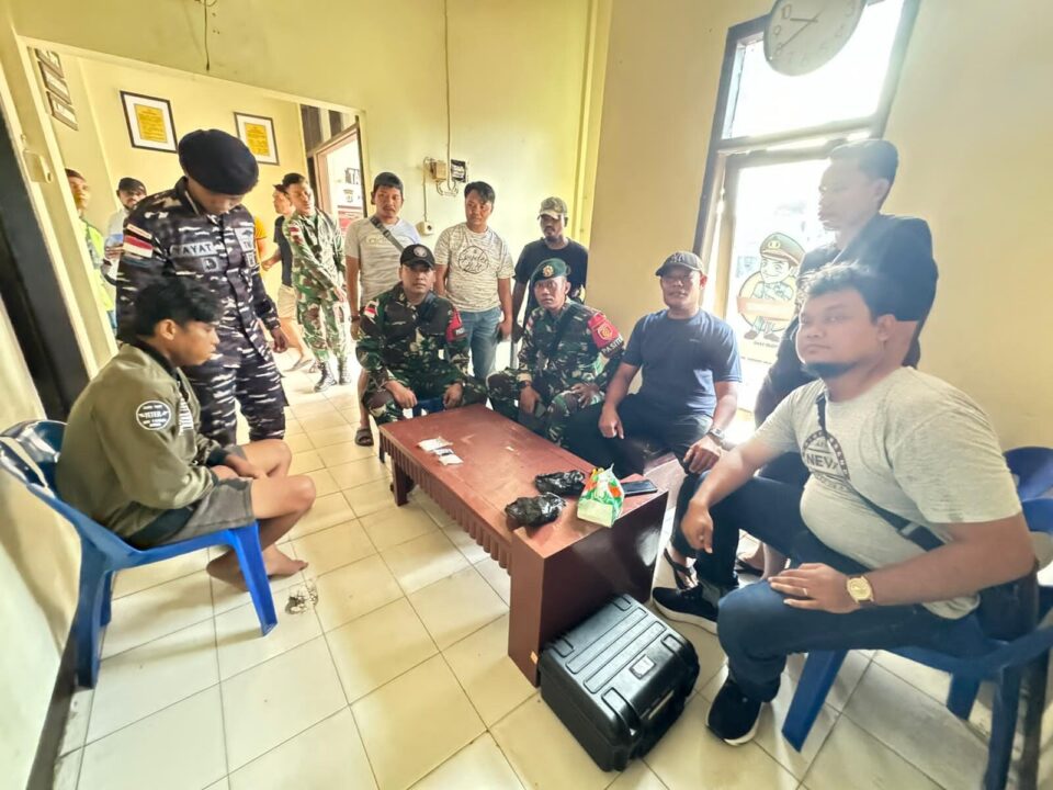 Satgas Pamtas Yonarmed 11 Kostrad Gagalkan Penyelundupan Narkoba di Pelabuhan Tunon Taka