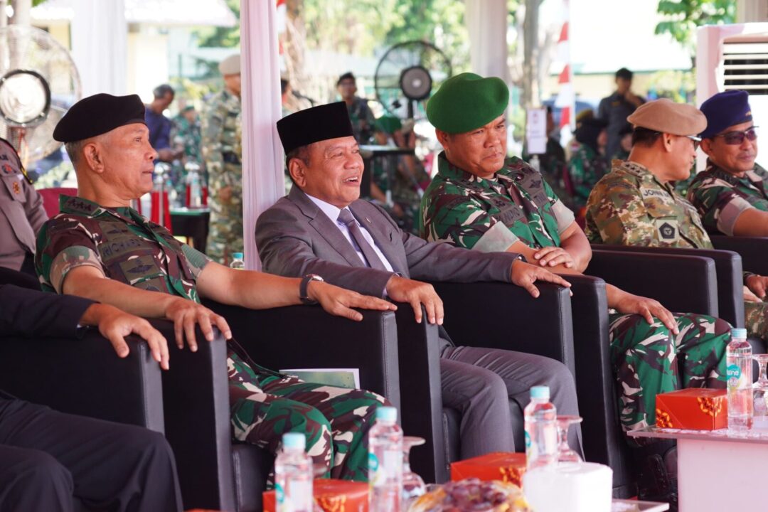 Dukung Kesiapsiagaan Bela Negara, Wakasad Hadiri Penetapan Ribuan Komcad Matra Darat Unhan RI