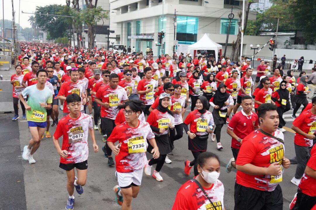 Keseruan Matra Fair Hari Kedua : Kasad Ikuti Panglima TNI Fun Run Hingga Swafoto Bareng Masyarakat