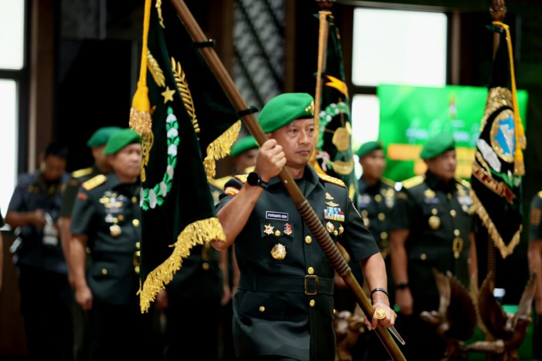 Kasad Pimpin Sertijab Dua Pangdam dan Tiga Jabatan Strategis TNI AD