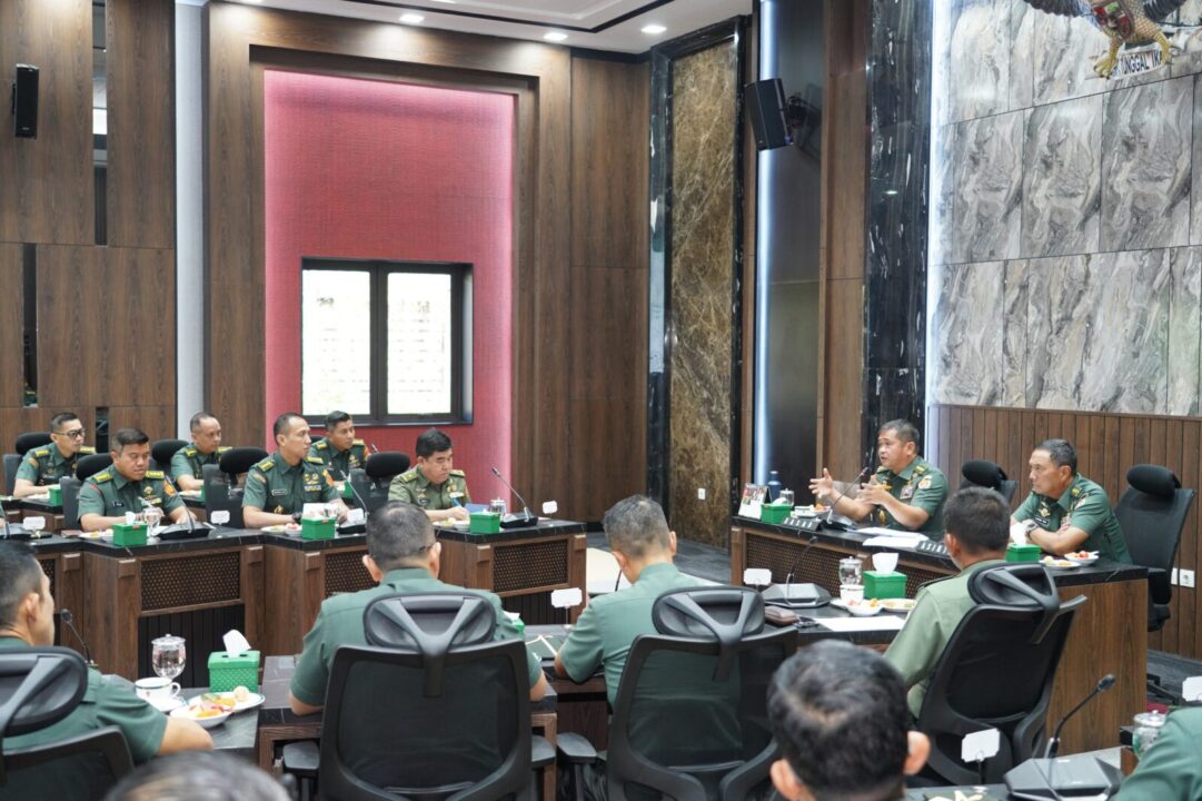 Perkuat Diplomasi Militer, Kasad Berikan Pembekalan Kepada Calon Athan dan Atase Darat