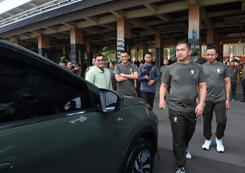 Lagi, Kasad Serahkan 30 Unit Randis untuk Dukung Operasional Satuan TNI AD