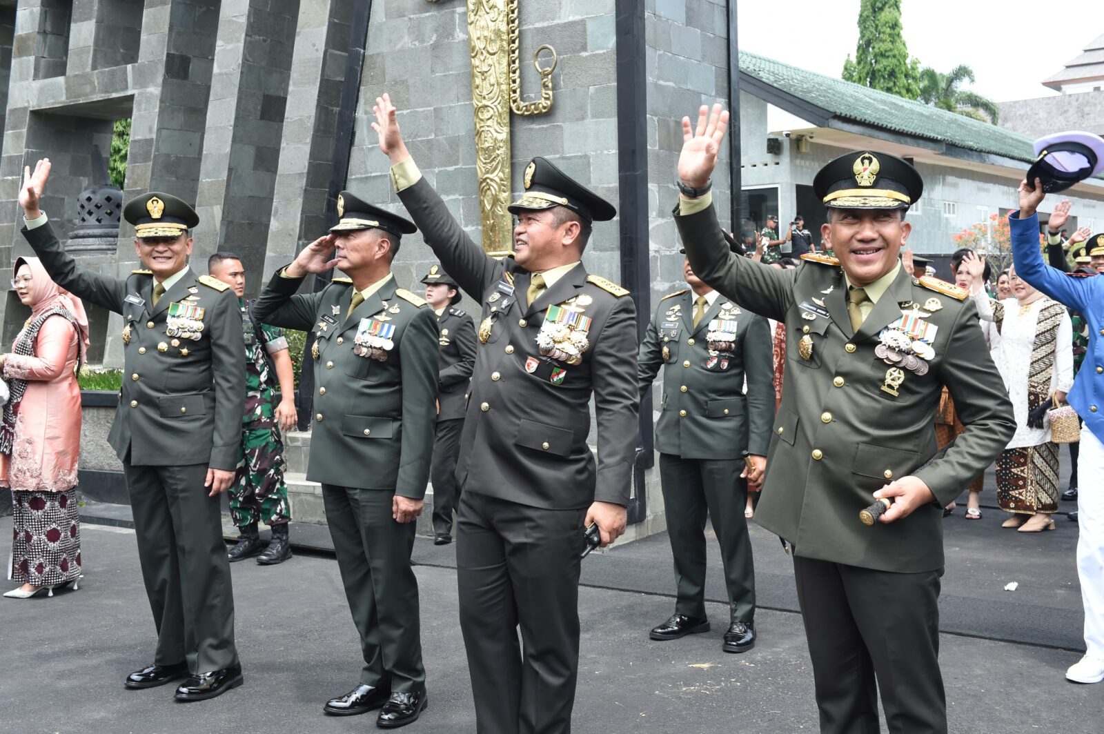 Kasad Pimpin Wisuda Purnawira 160 Pati TNI AD