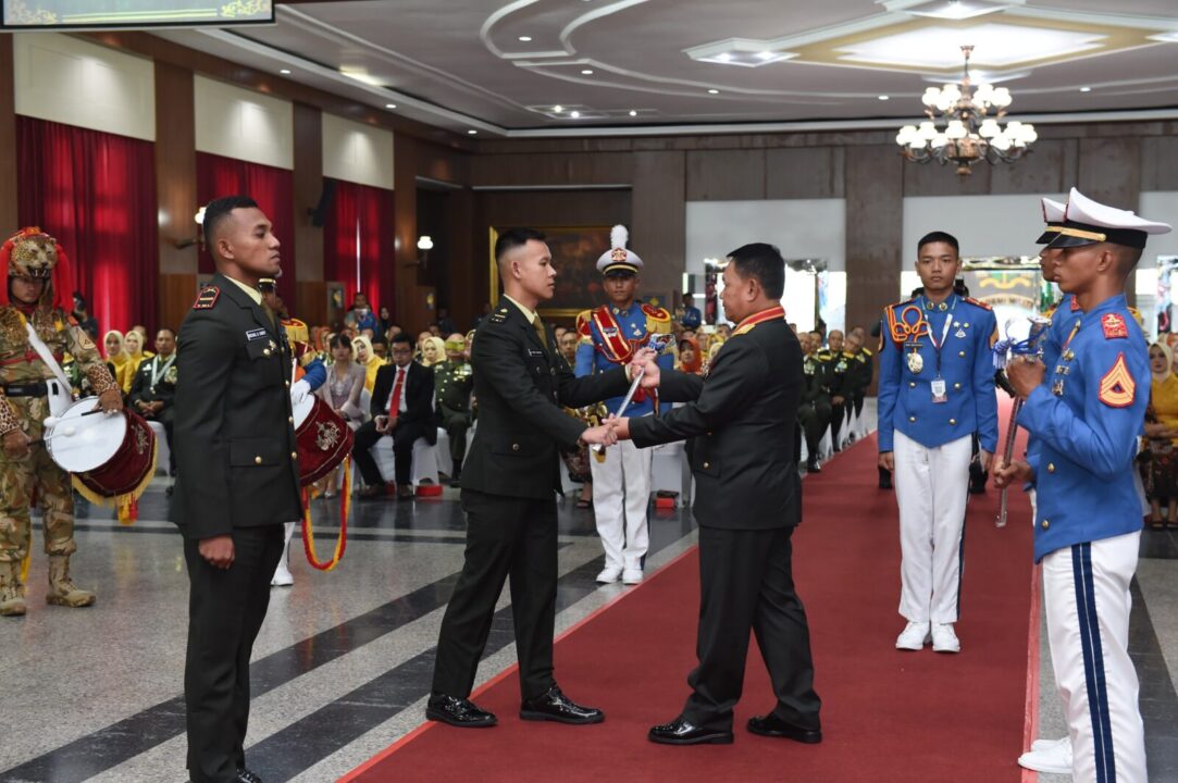 Kasad Pimpin Wisuda Purnawira 160 Pati TNI AD