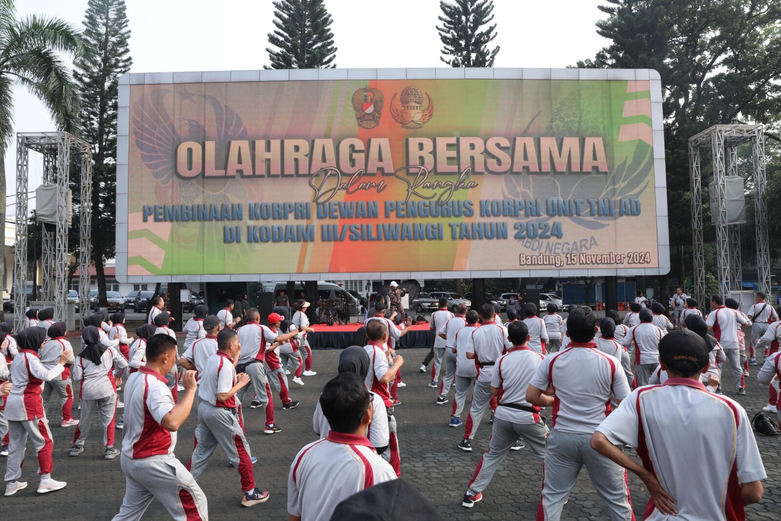 Olahraga Bersama HUT ke-53 Korpri: Bangun Kebersamaan dan Jaga Kebugaran PNS TNI AD