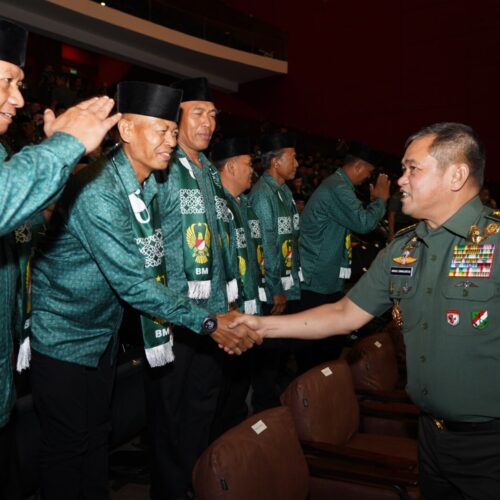 Wujud Penghargaan kepada Anggota, Kasad Berangkatkan 302 Calon Jamaah Umroh