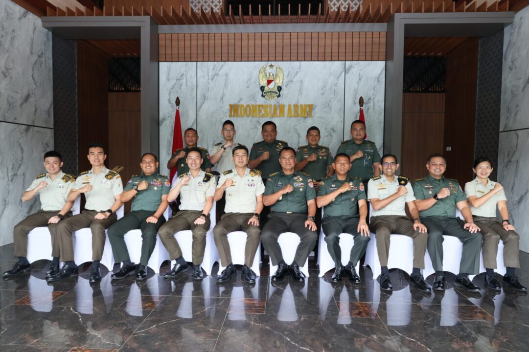 Wakasad Terima Kunjungan Chief of Staff (General Staff) Singapore Army, Bahas Penguatan Kerja Sama Militer