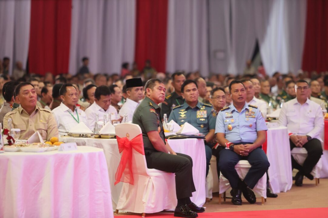 Kasad Hadiri Halal Bihalal Presiden dengan PPAD dan Keluarga Besar TNI-Polri