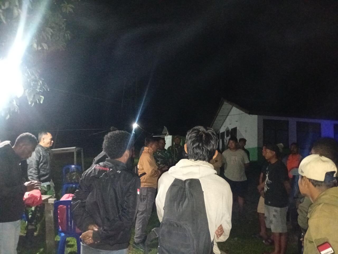 TNI AD Kerahkan Pasukan dan Peralatan, Bantu Korban Banjir Pegunungan Arfak