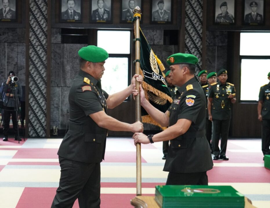 Kasad Pimpin Sertijab 5 Jabatan Strategis TNI AD dan Terima Laporan Kenaikan Pangkat 34 Pati