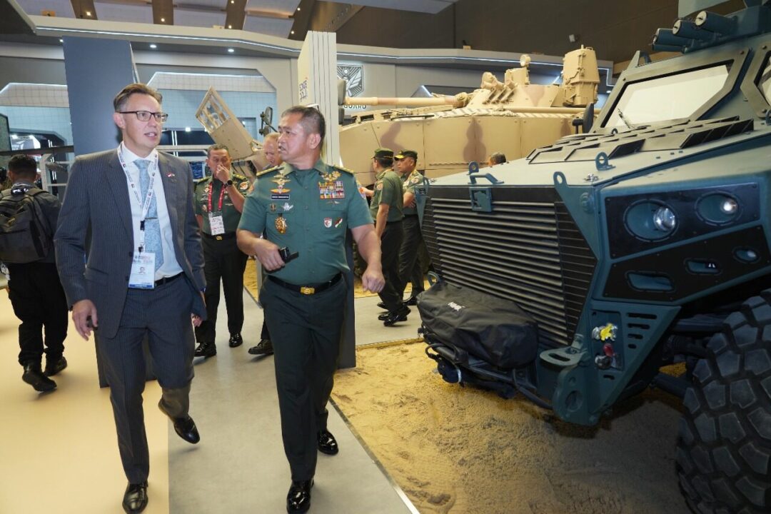Hari Kedua Pameran Indo Defence 2025, Teknologi dan Kolaborasi Jadi Sorotan TNI AD