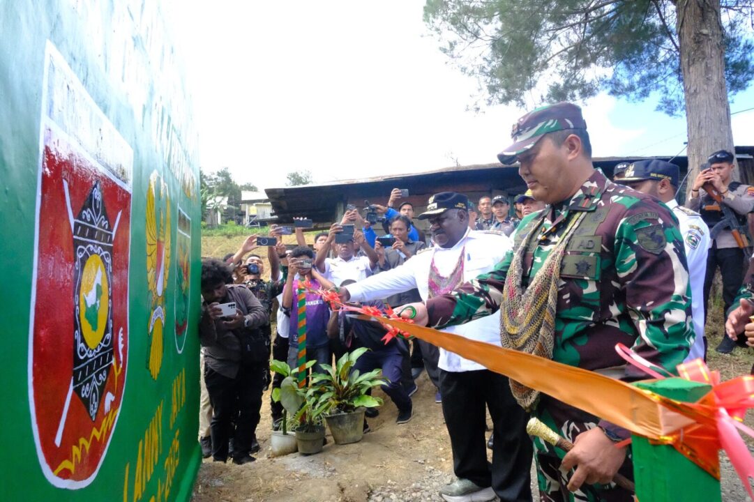 Cahaya Harapan dari Pegunungan Papua: TNI AD Hadirkan Terang di Malagai