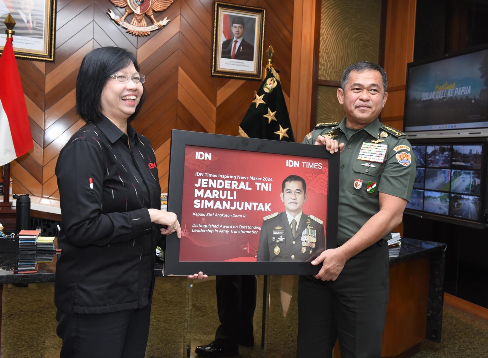 Dari Medan Tugas ke Panggung Inspirasi: Kasad Terima Penghargaan News Maker 2024 dari IDN Times