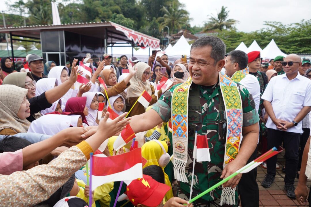 Kasad Luncurkan Program Pemeliharaan Situ Bagendit: Dari Bersih-Bersih Danau hingga Sumur Bor untuk Warga