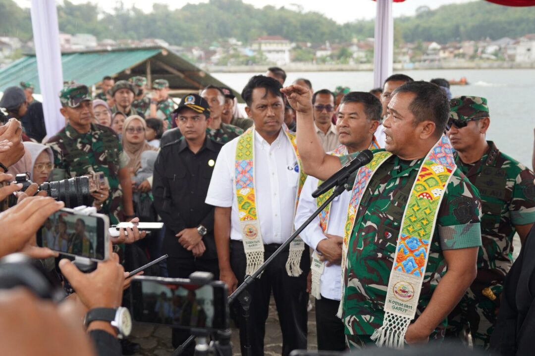 Kasad Luncurkan Program Pemeliharaan Situ Bagendit: Dari Bersih-Bersih Danau hingga Sumur Bor untuk Warga