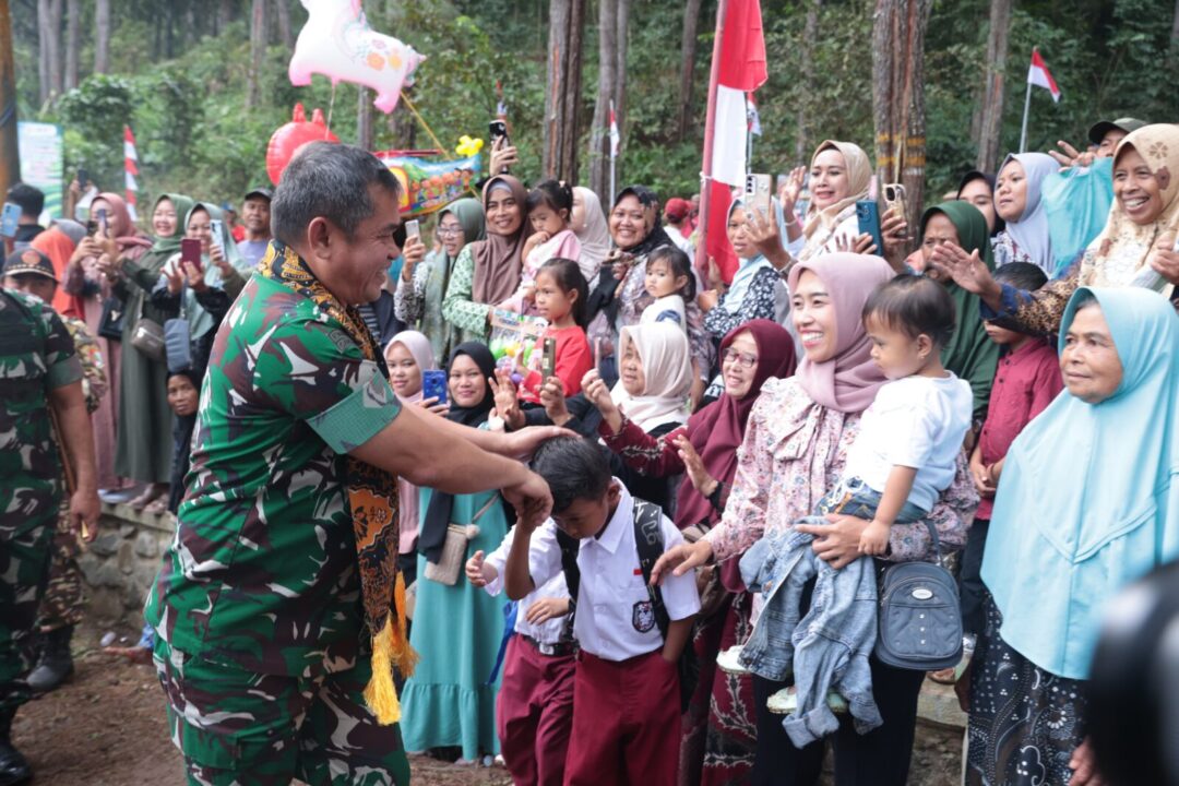 Air Mengalir, Asa pun Tumbuh: Kasad Resmikan Fasilitas Pengairan untuk Petani Brebes