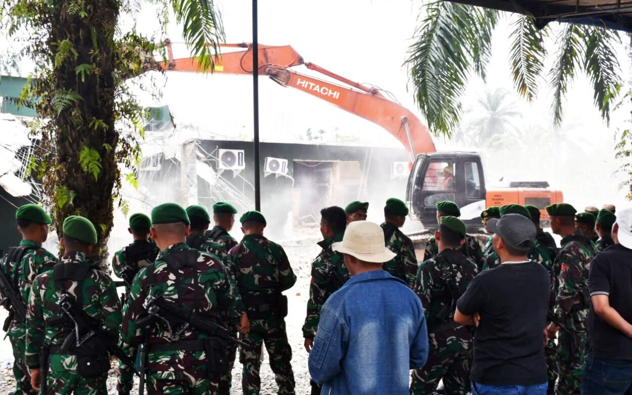 TNI AD dan Aparat Gabungan Tertibkan Tempat Hiburan Malam Sarang Narkoba di Sumut