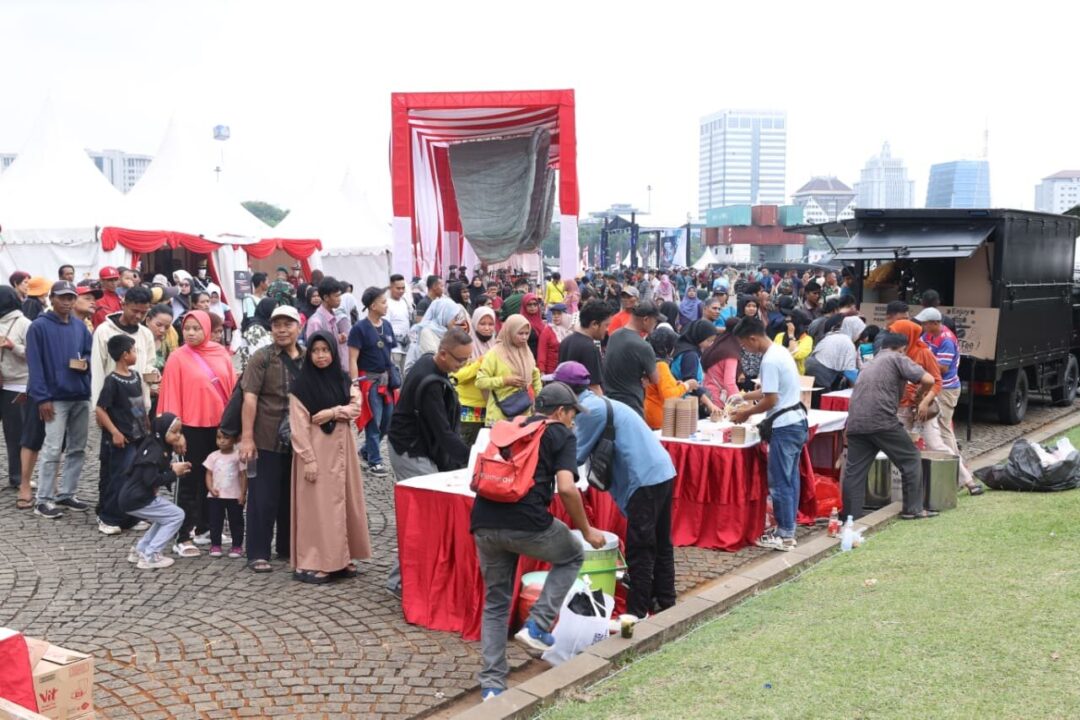 Hari Pertama TNI AD Fair 2025, Stand Rekrutmen Prajurit Jadi Magnet Pangunjung