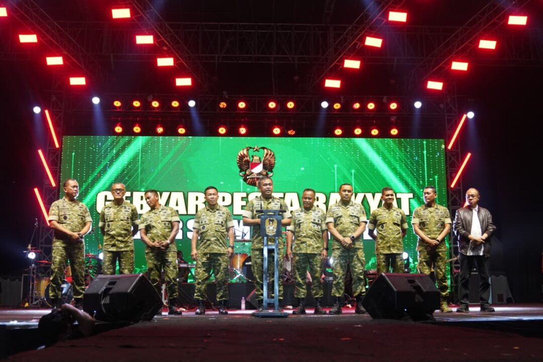 Pesta Rakyat Rawalo, Momen Kasad Berbaur dengan Masyarakat