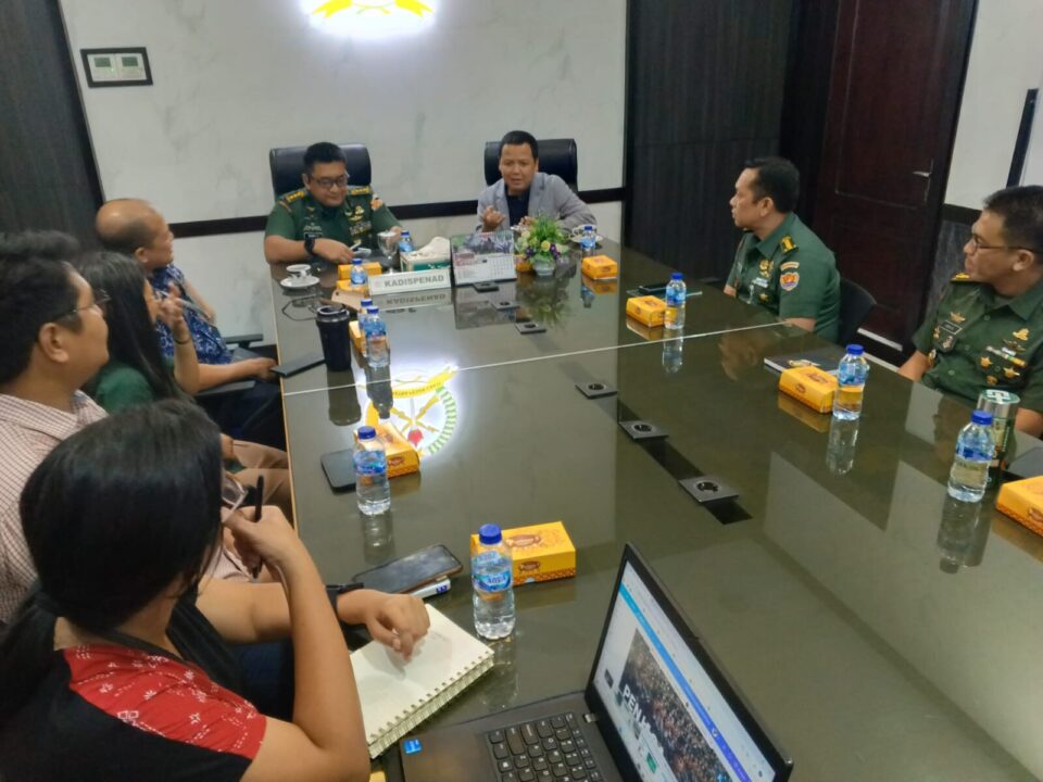 Dispenad-Kompas.com: Bangun Sinergi untuk Publikasi Konstruktif TNI AD