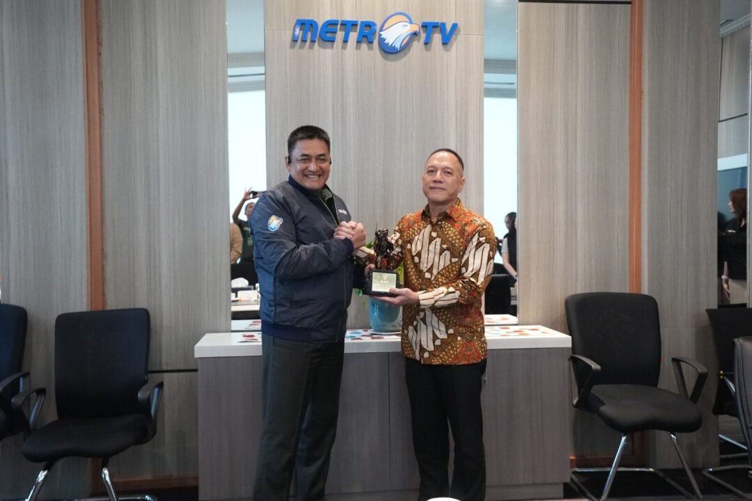 Perkuat Silaturahmi dan Kolaborasi, Kadispenad Sambangi Metro TV