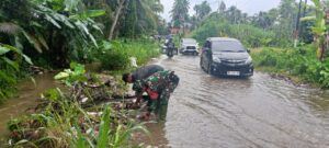 Dandim 0212/TS Kerahkan Personel Tangani Banjir, Longsor, dan Putusnya Jembatan di Madina
