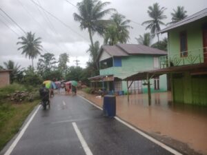 Dandim 0212/TS Kerahkan Personel Tangani Banjir, Longsor, dan Putusnya Jembatan di Madina
