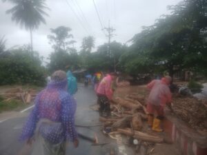 Dandim 0212/TS Kerahkan Personel Tangani Banjir, Longsor, dan Putusnya Jembatan di Madina