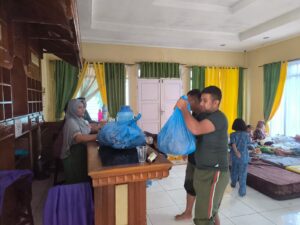 Penuhi Kebutuhan Pangan Korban Banjir Aceh Utara-Lhokseumawe, TNI AD Dirikan Dapur Lapangan