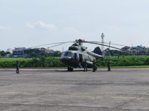 TNI AD Kerahkan Dua Helikopter Dukung Penanggulangan Bencana di Pulau Sumatera