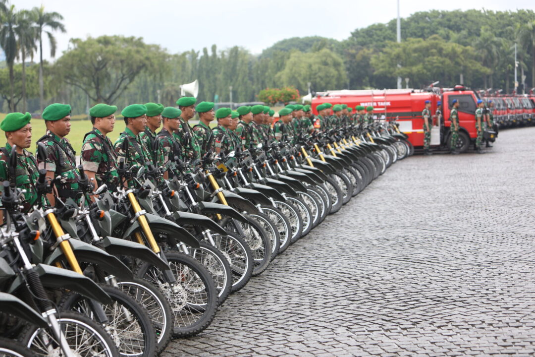 Siaga Pengamanan Sambut Tahun Baru 2026, TNI AD Selenggarakan Apel Gelar Satuan