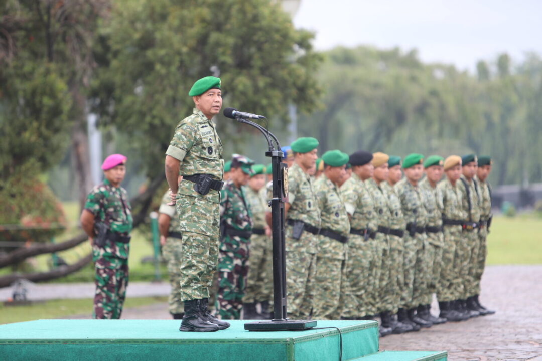 Siaga Pengamanan Sambut Tahun Baru 2026, TNI AD Selenggarakan Apel Gelar Satuan
