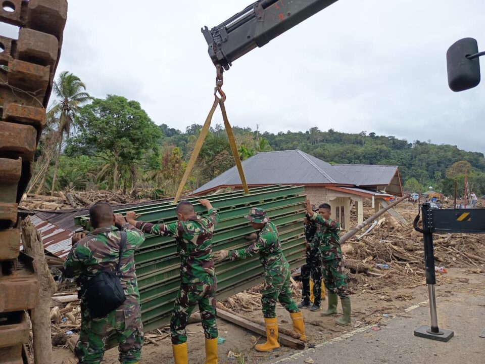 Jembatan Bailey di Anggoli Tuntas Dibangun, Akses Warga Tapteng Kembali Terhubung
