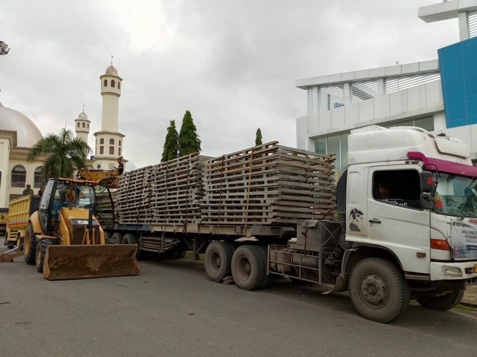 TNI AD Lanjutkan Pembangunan Tujuh Jembatan Bailey dan Lima Jembatan Armco di Sumbar