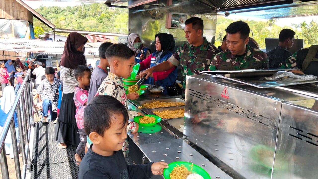 Dapur Umum Bekangdam IM Hadir di Timang Gajah, Bantu Pengungsi Bener Meriah