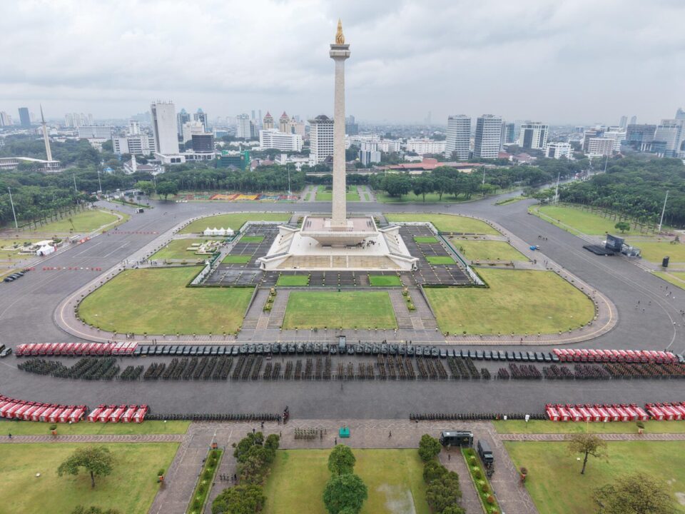 Siaga Pengamanan Sambut Tahun Baru 2026, TNI AD Selenggarakan Apel Gelar Satuan